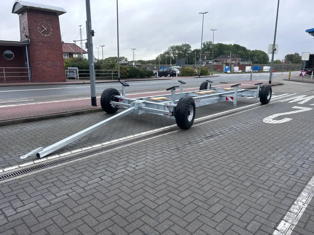 Hafentrailer – 6, 25 oder 40 km/h, Zuladung bis 20 t
