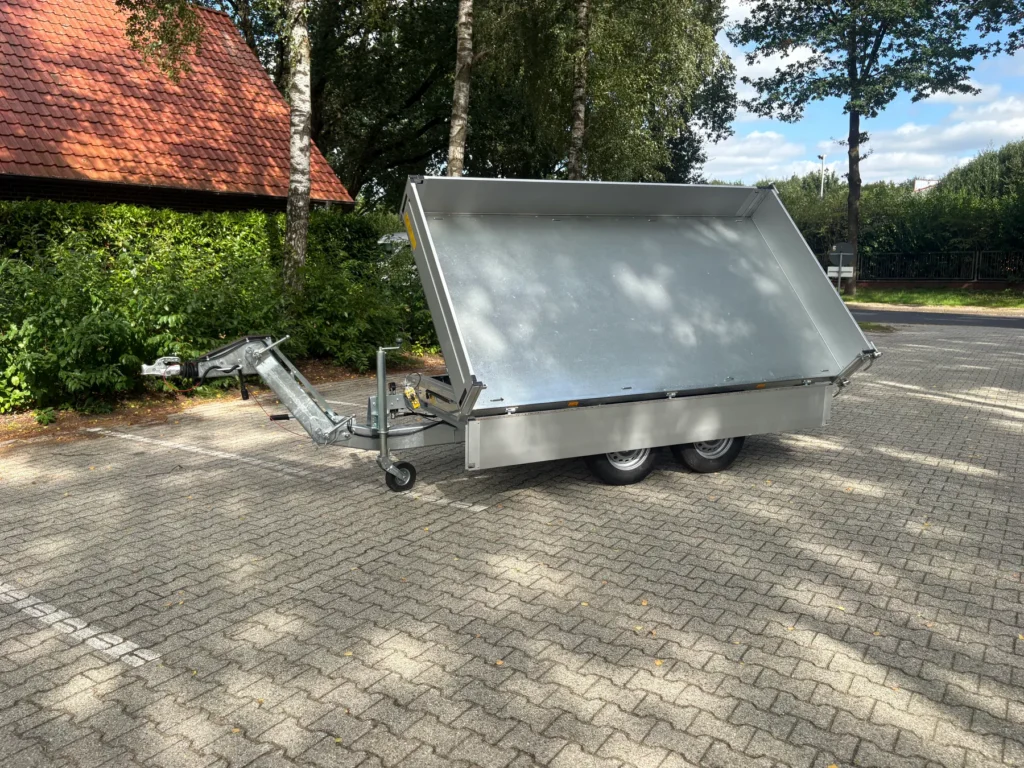 Seitliche Kippstellung des Dreiseitenkippers